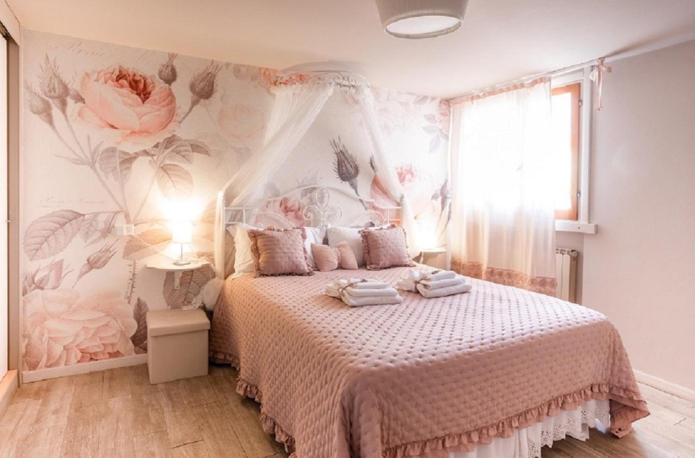La Pulcia B&B Gradara Habitación foto